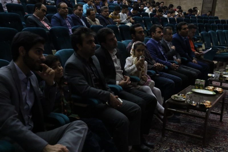 با حضور مسئولان، اساتید و دانشجومعلمان برگزار شد:

جشن ویژه هفته مقام معلم در دانشگاه فرهنگیان یزد ویژه دانشجو معلمان پردیس شهیدان پاک نژاد
 4