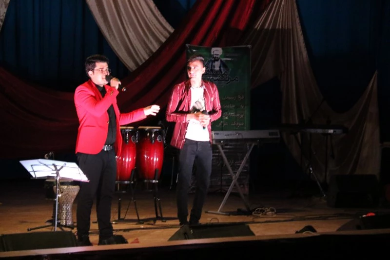 با حضور مسئولان، اساتید و دانشجومعلمان برگزار شد:

جشن ویژه هفته مقام معلم در دانشگاه فرهنگیان یزد ویژه دانشجو معلمان پردیس شهیدان پاک نژاد
 13