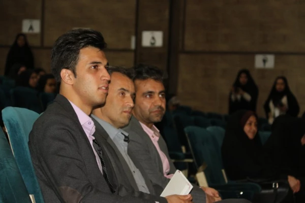 در دانشگاه فرهنگیان استان یزد برگزار شد:

مراسم بزرگداشت مقام استاد و معلم ویژه دانشجو معلمان پردیس فاطمه الزهرا (س)
 4