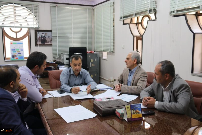 نشست مدیران گروه استان یزد با سرپرست پردیس های استانی
 3