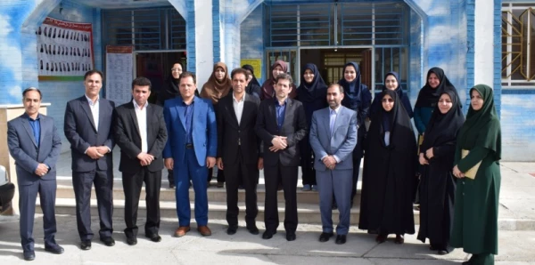 دیدارمدیریت امورپردیس های کرمانشاه ومدیرکل آموزش وپرورش استان ازدبیرستان شهید چمران  2