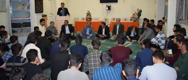 برگزاری جلسه پرسش وپاسخ مدیرکل آموزش و پرورش ومدیرامورپردیس های دانشگاه فرهنگیان استان کرمانشاه بادانشجویان پردیس شهید رجایی 2