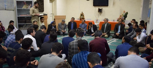 برگزاری جلسه پرسش وپاسخ مدیرکل آموزش و پرورش ومدیرامورپردیس های دانشگاه فرهنگیان استان کرمانشاه بادانشجویان پردیس شهید رجایی 4