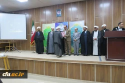 حجت الاسلام تقوی معاون نیروی انسانی دفاتر نهاد رهبری در دانشگاهها در مراسم تکریم و معارفه مسئول دفتر نهاد رهبری در دانشگاه فرهنگیان استان زنجان گفت:

تلاش ما باید برای شکل گیری نرم افزار تمدن ساز باشد که این نرم افزار در حوزه و دانشگاه و به ویژه دانشگاه ف