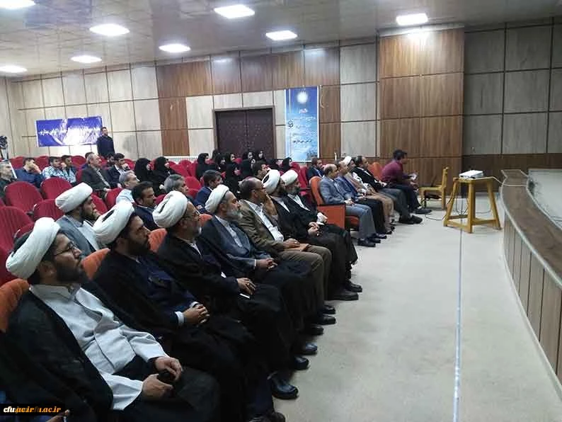 حجت الاسلام تقوی معاون نیروی انسانی دفاتر نهاد رهبری در دانشگاهها در مراسم تکریم و معارفه مسئول دفتر نهاد رهبری در دانشگاه فرهنگیان استان زنجان گفت:

تلاش ما باید برای شکل گیری نرم افزار تمدن ساز باشد که این نرم افزار در حوزه و دانشگاه و به ویژه دانشگاه ف