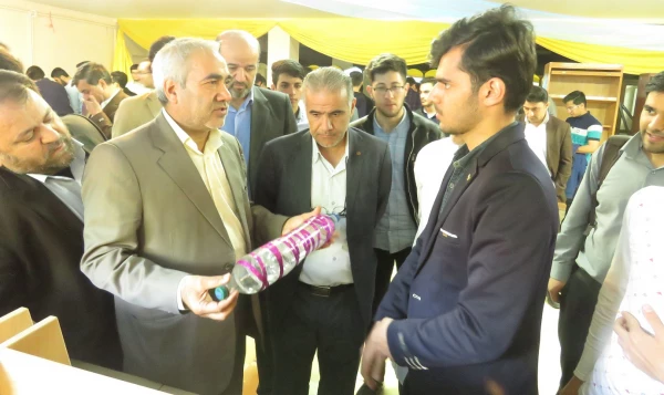 افتتاح دو نمایشگاه از فعالیت ها و دست ساخته های دانشجومعلمان در دو پردیس