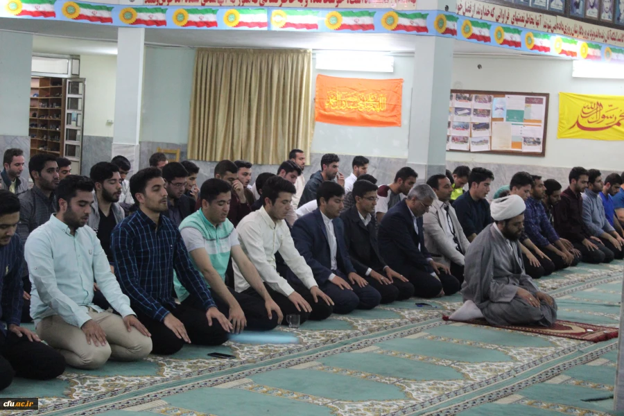 شرکت مسئولان دانشگاه فرهنگیان خراسان رضوی در نماز جماعت و افطار دانشجویان 3