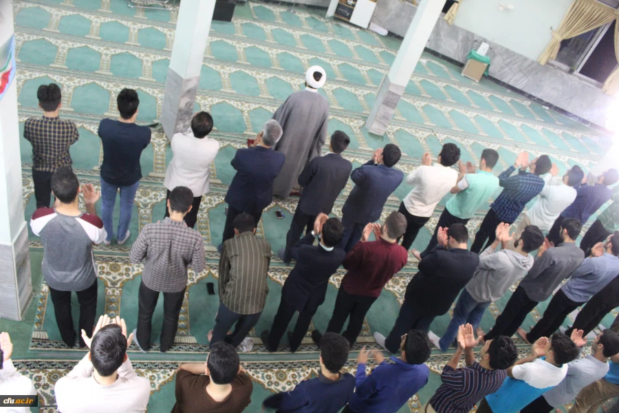 شرکت مسئولان دانشگاه فرهنگیان خراسان رضوی در نماز جماعت و افطار دانشجویان 4