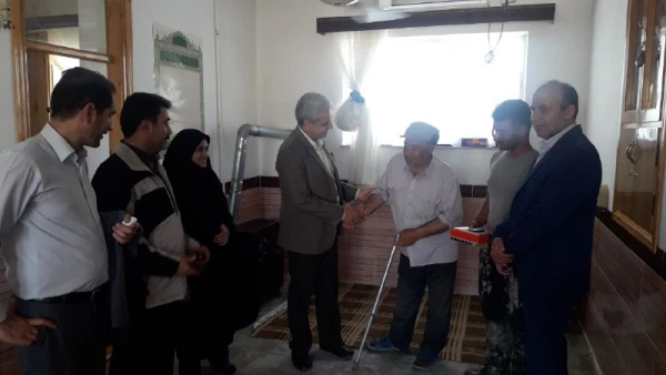 معاون دانشجویی دانشگاه فرهنگیان در پی کمک رسانی و خدمت رسانی به سیل زدگان خبر داد:

با همکاری صندوق رفاه دانشجویی وزارت علوم پرداخت وام 2 میلیون تومانی به دانشجو معلمان سیل زده 2