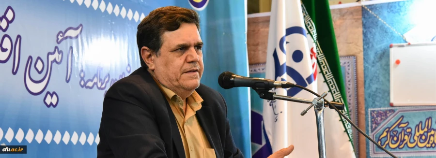 رئیس دانشگاه فرهنگیان:

قرآن نسخه ابدی و درمان بحران هاست/ تکریم قرآن، کرم الهی در ماه کریم است 2