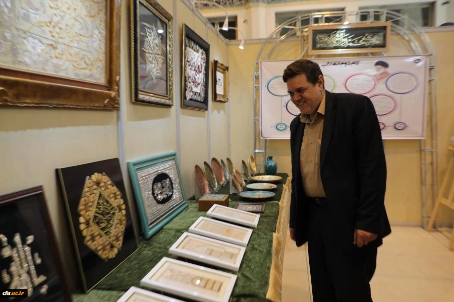 با حضور دکتر خنیفر برگزار شد:

آیین افتتاحیه بخش دانشگاهی نمایشگاه بین المللی قرآن کریم 2