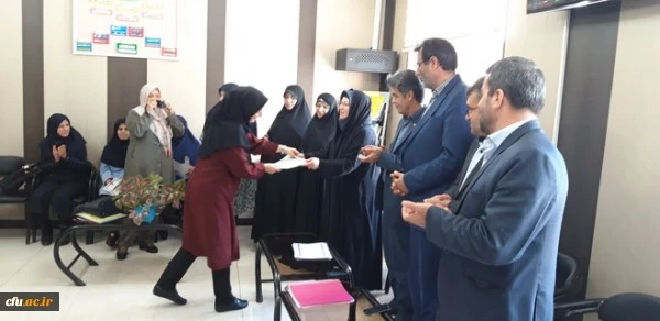 به مناسبت روز کارورزی انجام شد:
بازدید از مدارس مجری طرح کارورزی استان قزوین 2