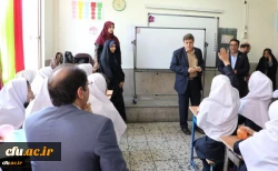 رییس دانشگاه فرهنگیان در بازدید از مدرسه شهید زیوری منطقه2 تهران به مناسبت روز کارورزی:
رسالت معلم در برهه حساس کنونی پاشیدن بذر نشاط و امید در میان دانش آموزان است 2