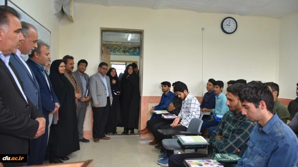 به مناسبت روزکارورزی انجام شد:
حضور مدیر کل آموزش و پرورش خراسان جنوبی و معاونین با همکاران اداری دانشگاه فرهنگیان خراسان جنوبی در بازید از مدارس طرح کارورزی 2