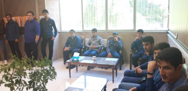 بازدیددانش آموزان دبیرستان علامه جعفری از پردیس شهیدرجایی قزوین به مناسبت طرح روز دانشگاه بدون حصار 7
