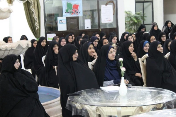 معاون دانشجویی دانشگاه  در  بازدید از فرایند انتخابات شوراهای صنفی استان قم خطاب به دانشجومعلمان سراسر کشور:

انتخابات شورای صنفی جلوه ای مهم از مشارکت دانشجو معلمان است. 2