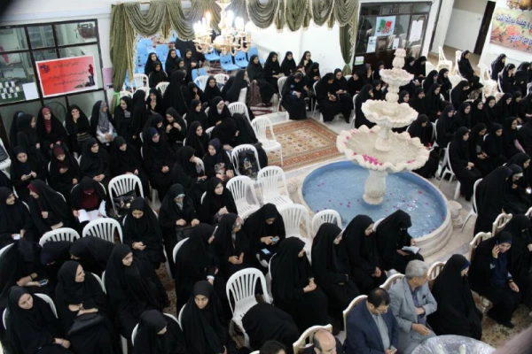 معاون دانشجویی دانشگاه در بازدید از فرایند انتخابات شوراهای صنفی استان قم خطاب به دانشجومعلمان سراسر کشور:

انتخابات شورای صنفی جلوه ای مهم از مشارکت دانشجو معلمان است.
 2