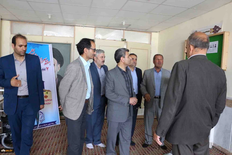 بازدید رئیس سازمان مدیریت و برنامه ریزی خراسان شمالی از دانشگاه فرهنگیان استان
 8