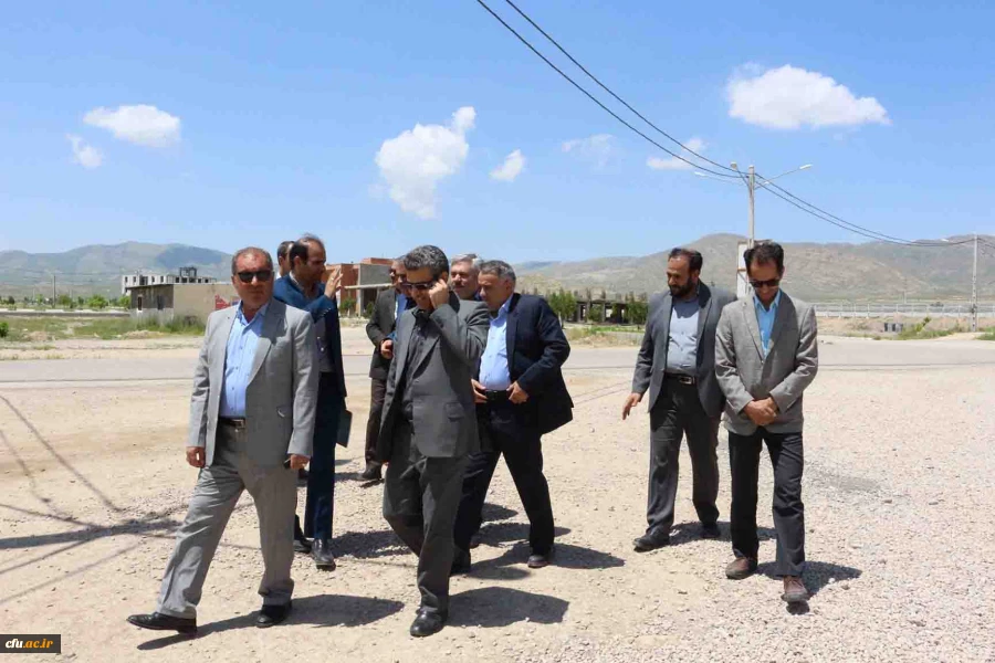 بازدید رئیس سازمان مدیریت و برنامه ریزی خراسان شمالی از دانشگاه فرهنگیان استان
 16