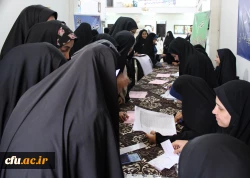 بازدید معاون دانشجویی دانشگاه از فرایند انتخابات شوراهای صنفی استان قم