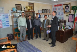 بمناسبت گرامیداشت دهه ی سرآمدی آموزش و روز کارورزی

تجلیل از مدیران و معلمان راهنمای مدارس مجری طرح کارورزی با حضور معاونین و کارشناسان دانشگاه فرهنگیان و آموزش و پرورش استان آذربایجان غربی در مدارس
 5