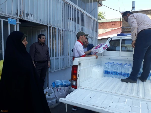 ارسال کمک های غیر نقدی کارکنان، اساتید و دانشجو معلمان پردیس علامه طباطبایی آذربایجان غربی به مناطق سیل زده کشور 5