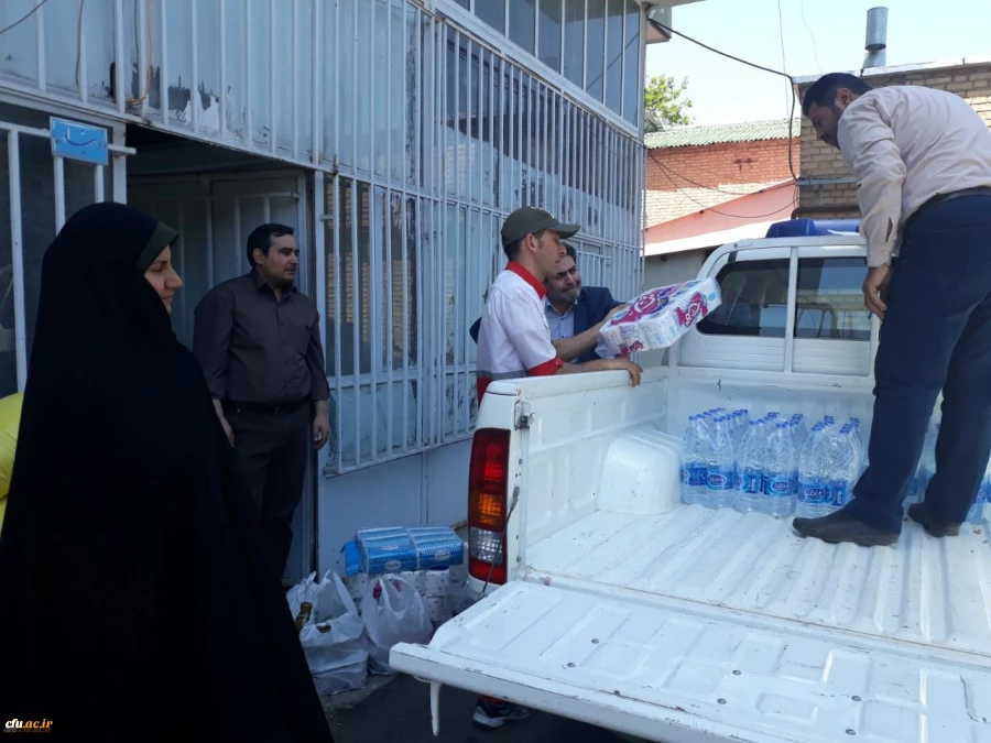 ارسال کمک های غیر نقدی کارکنان، اساتید و دانشجو معلمان پردیس علامه طباطبایی آذربایجان غربی به مناطق سیل زده کشور 5