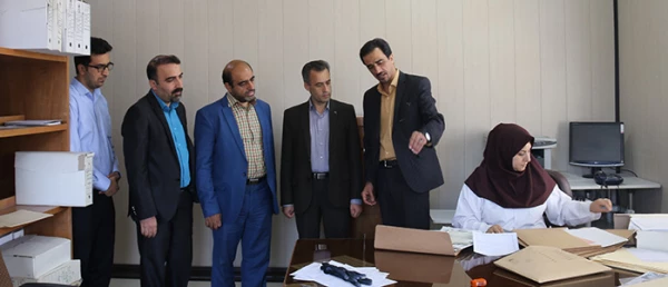 به مناسبت هفته اسناد ملی و میراث مکتوب صورت پذیرفت:

دیدار و گفتگوی مدیر استانی دانشگاه فرهنگیان یزد با مدیر مرکز اسناد و کتابخانه ملی استان
 2