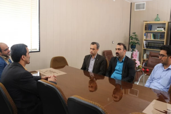 به مناسبت هفته اسناد ملی و میراث مکتوب صورت پذیرفت:

دیدار و گفتگوی مدیر استانی دانشگاه فرهنگیان یزد با مدیر مرکز اسناد و کتابخانه ملی استان
 5