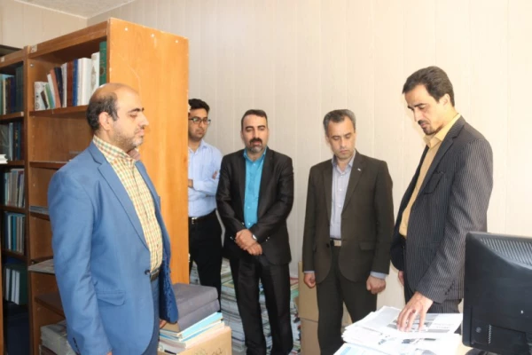 به مناسبت هفته اسناد ملی و میراث مکتوب صورت پذیرفت:

دیدار و گفتگوی مدیر استانی دانشگاه فرهنگیان یزد با مدیر مرکز اسناد و کتابخانه ملی استان
 8