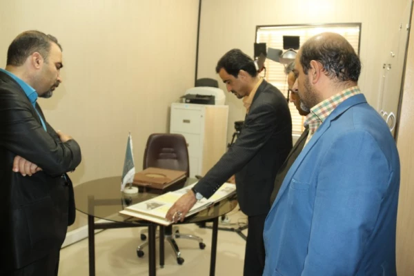 به مناسبت هفته اسناد ملی و میراث مکتوب صورت پذیرفت:

دیدار و گفتگوی مدیر استانی دانشگاه فرهنگیان یزد با مدیر مرکز اسناد و کتابخانه ملی استان
 11