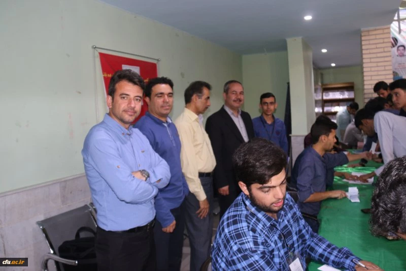 جلوه ای مهم از مشارکت دانشجو معلمان:

برگزاری انتخابات شورای صنفی دانشجومعلمان پردیس های دانشگاه فرهنگیان یزد
 5