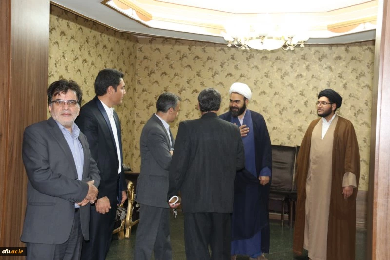 نشست صمیمانه پیشکسوتان، اساتید و کارکنان پردیس های استانی دانشگاه فرهنگیان یزد
 5