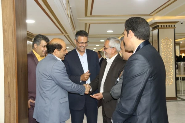 نشست صمیمانه پیشکسوتان، اساتید و کارکنان پردیس های استانی دانشگاه فرهنگیان یزد
 9