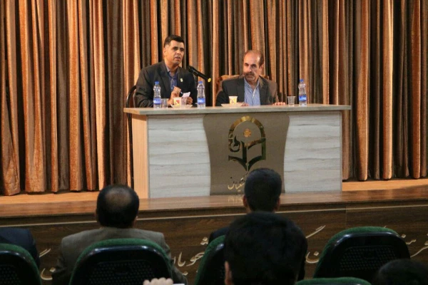 حضور دکتر مسعود رضائی نماینده مردم شیراز در مجلس شورای اسلامی 
در دانشگاه فرهنگیان فارس برای پاسخگویی به مطالبات صنفی دانشجومعلمان
 5