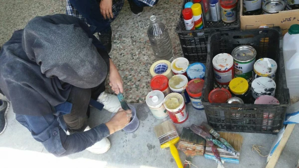 لبخند رضایت دانش آموزان از حضور جهادگران مرکز حضرت فاطمه (س) قائمشهر درمدرسه زمردیان