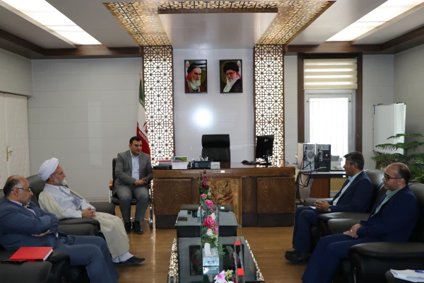 تقویت دانشگاه فرهنگیان امری ضروری است