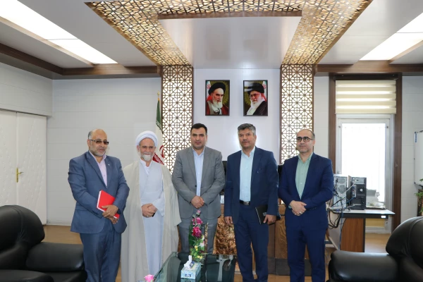 تقویت دانشگاه فرهنگیان امری ضروری است