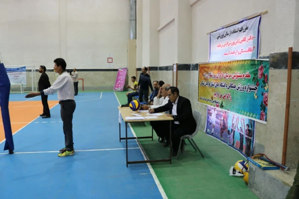 حاصل تلاش دانشجو معلمان پردیس های دانشگاه فرهنگیان خراسان شمالی در رقابت های استانی، کسب سهمیه المپیاد وزارت علوم شد.
 13