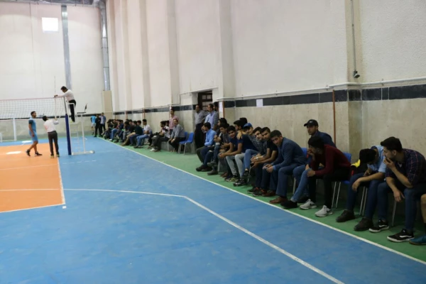 حاصل تلاش دانشجو معلمان پردیس های دانشگاه فرهنگیان خراسان شمالی در رقابت های استانی، کسب سهمیه المپیاد وزارت علوم شد.
 14