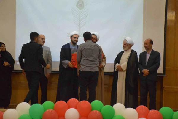 اولین گردهمایی دانشجو معلمان فعال فرهنگی اجتماعی دانشگاه فرهنگیان فارس