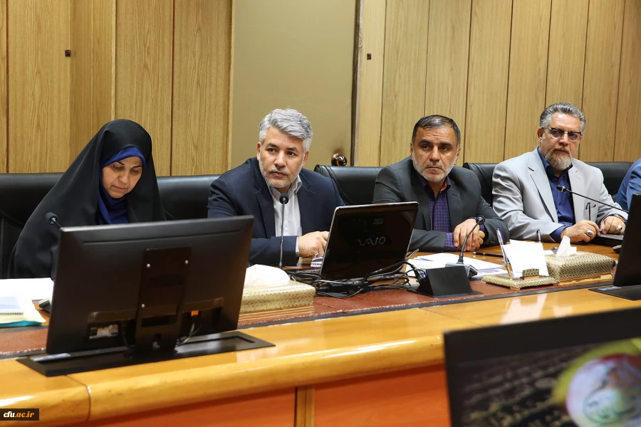 بیست و چهارمین نشست هیأت امنای دانشگاه فرهنگیان برگزار شد. 7