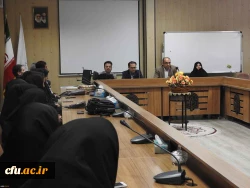 دکتر اوجاقلو در مراسم تقدیر از برگزیدگان استانی جشنواره الگوهای برتر تدریس استان زنجان گفت:

جشنواره الگوهای برتر تدریس کمک به تغییر رویکرد معلم محوری به دانش آموز محوری است 2