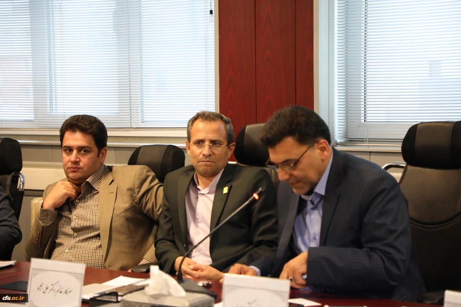 نشست مشترک اعضای کمیسیون آمزش و تحقیقات مجلس شورای اسلامی با هیات رئیسه دانشگاه فرهنگیان 8