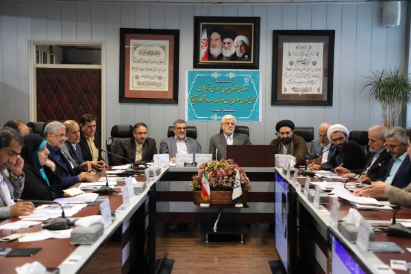 رییس کمیسیون آموزش و تحقیقات مجلس شورای اسلامی:

کار دانشگاه فرهنگیان کاری ارزشمند و سنگین است که حتی با دانشگاه های دیگر که مسئولیت تربیت نیروی انسانی دارند قابل مقایس نیست 4