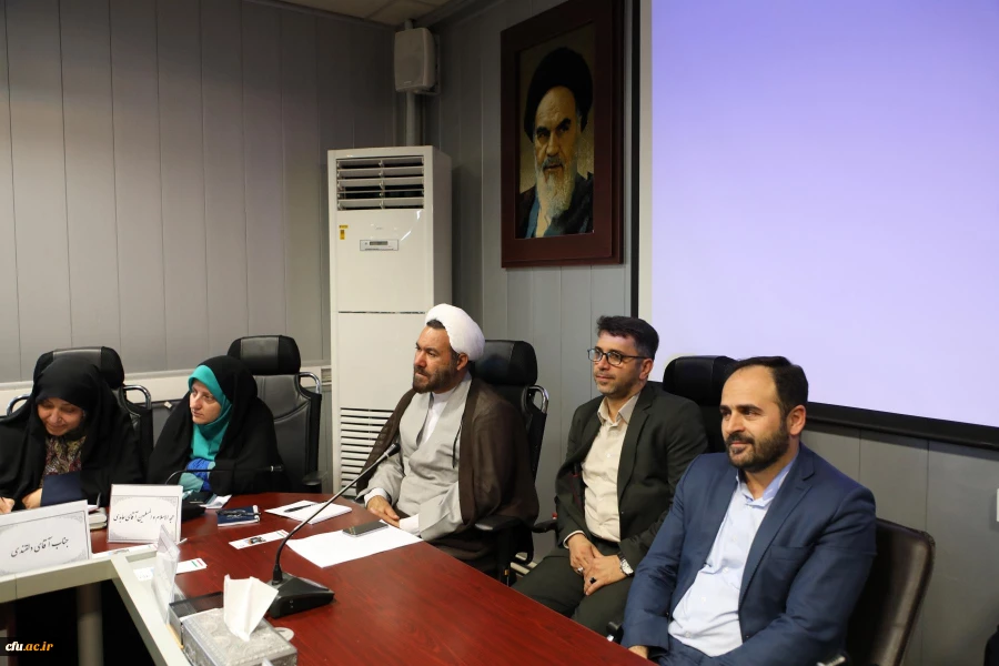 رییس کمیسیون آموزش و تحقیقات مجلس شورای اسلامی:

کار دانشگاه فرهنگیان کاری ارزشمند و سنگین است که حتی با دانشگاه های دیگر که مسئولیت تربیت نیروی انسانی دارند قابل مقایس نیست 8