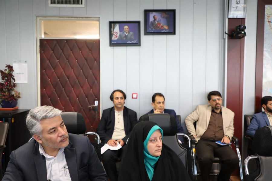 نشست مشترک اعضای کمیسیون آموزش و تحقیقات مجلس شورای اسلامی با هیات رئیسه دانشگاه فرهنگیان 6