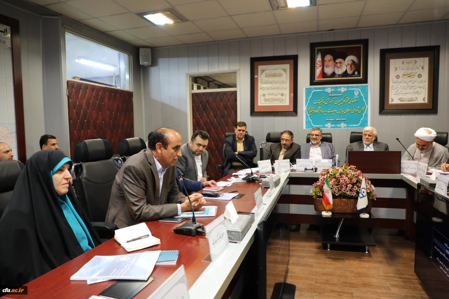 نشست مشترک اعضای کمیسیون آموزش و تحقیقات مجلس شورای اسلامی با هیات رئیسه دانشگاه فرهنگیان 16