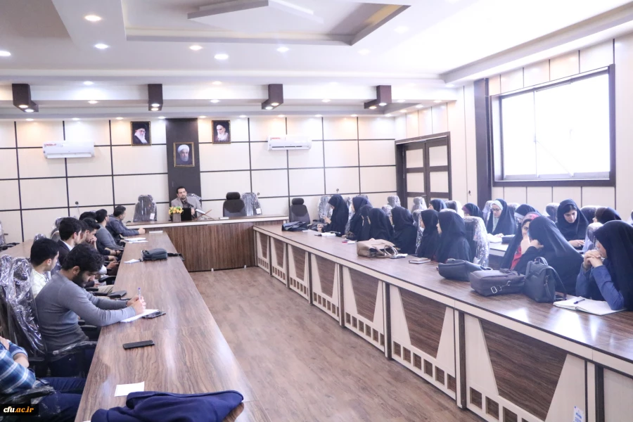 حضور مشاور  استاندار در امور رسانه و جوانان بمناسبت روز ارتباطات و  روابط عمومی در کارگاه آموزشی «چگونه ژورنالیست شویم » دانشگاه فرهنگیان گیلان 3