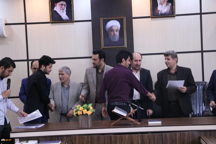 حضور مشاور  استاندار در امور رسانه و جوانان بمناسبت روز ارتباطات و  روابط عمومی در کارگاه آموزشی «چگونه ژورنالیست شویم » دانشگاه فرهنگیان گیلان 4